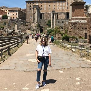 Meet your Posher, Andrea